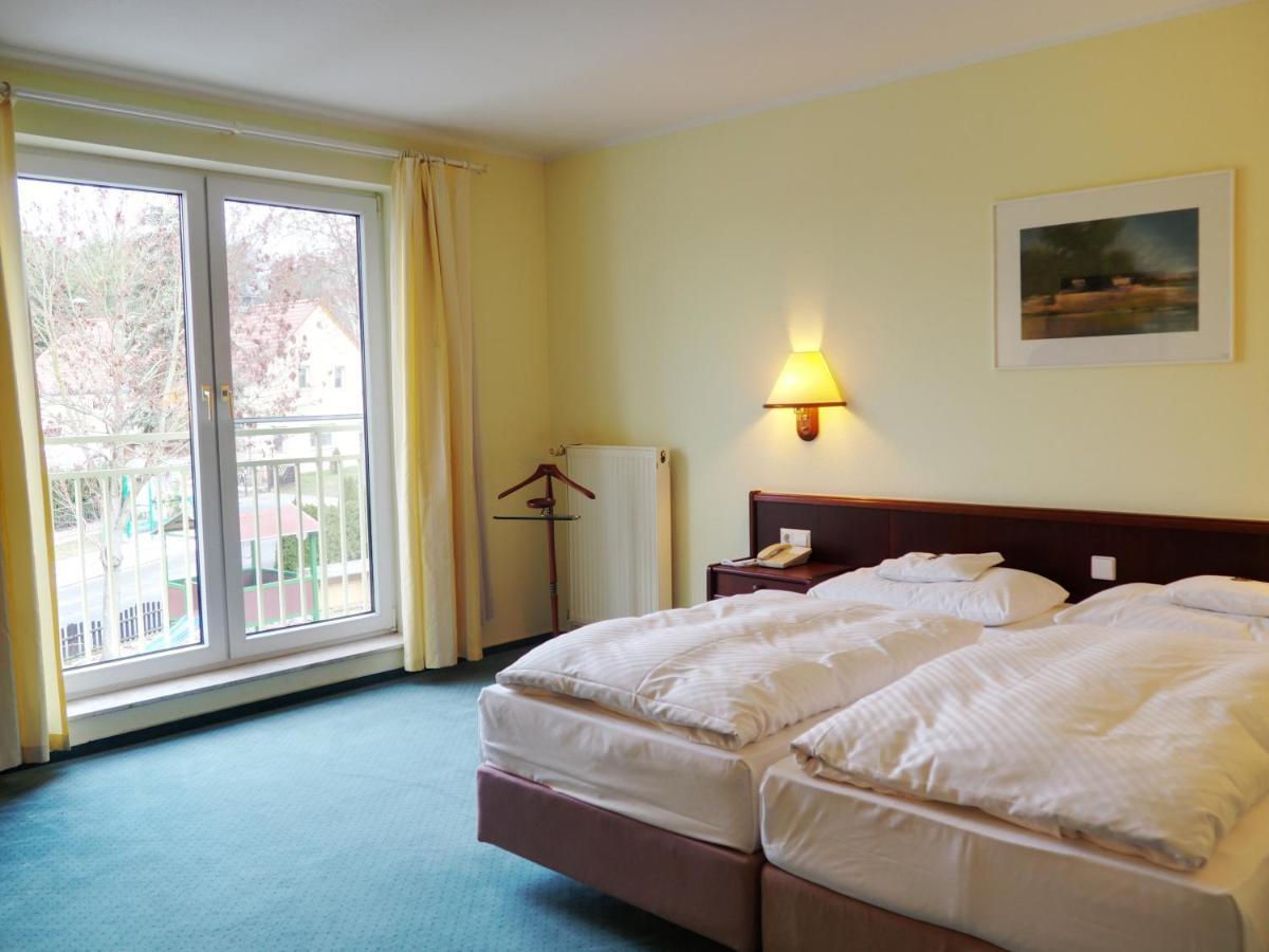 Heidehotel Lubast Exteriör bild