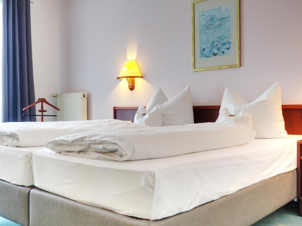 Heidehotel Lubast Exteriör bild