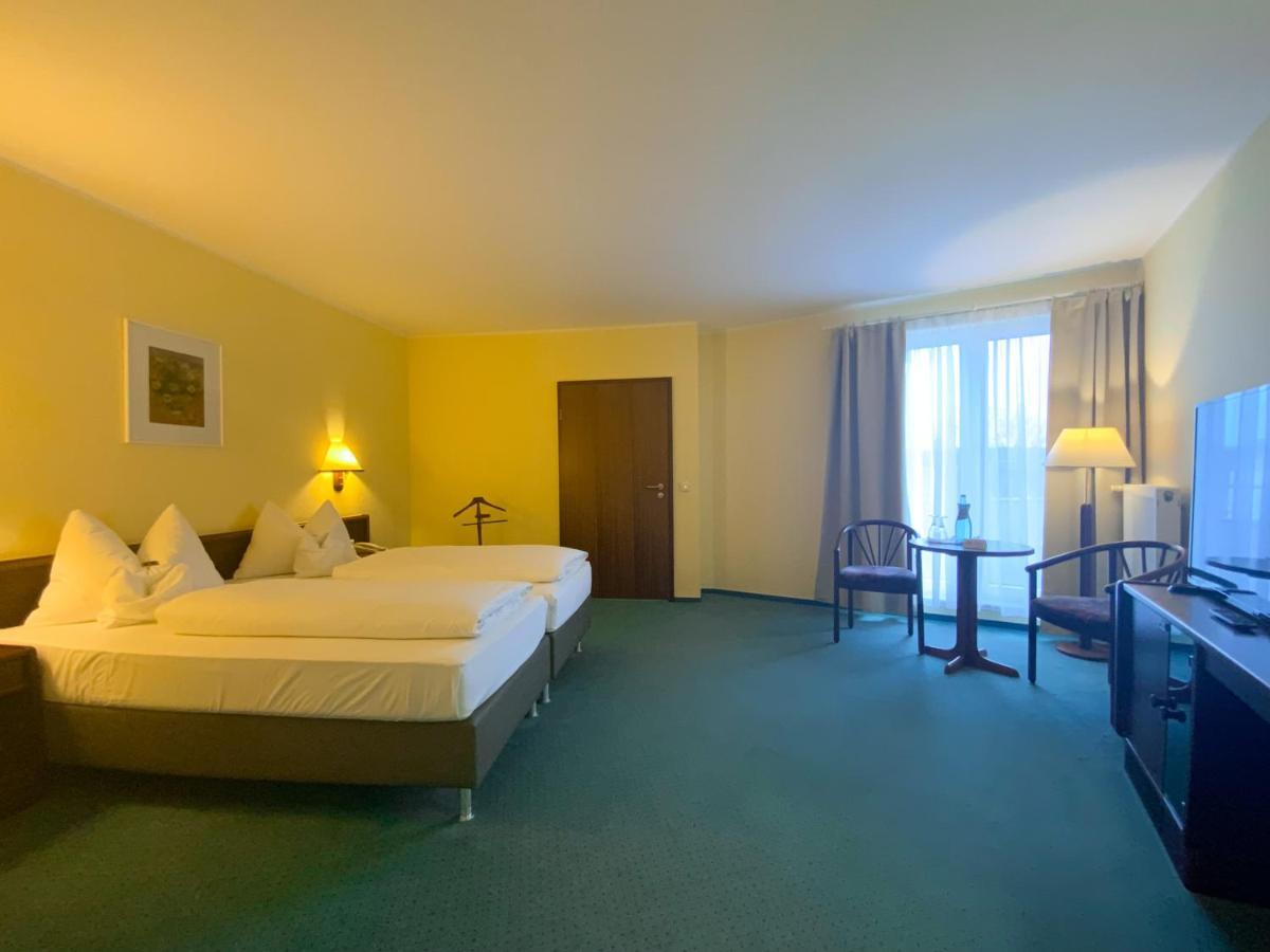Heidehotel Lubast Exteriör bild