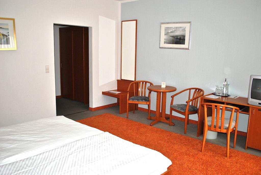 Heidehotel Lubast Rum bild